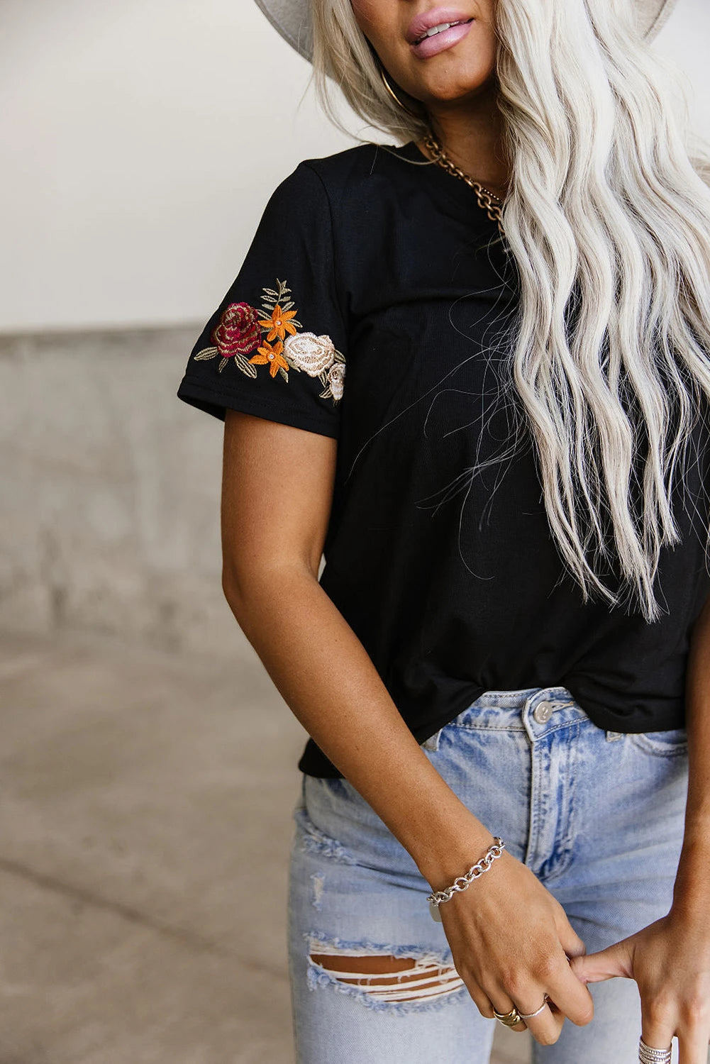 Black Casual Floral Embroidered Round Neck T